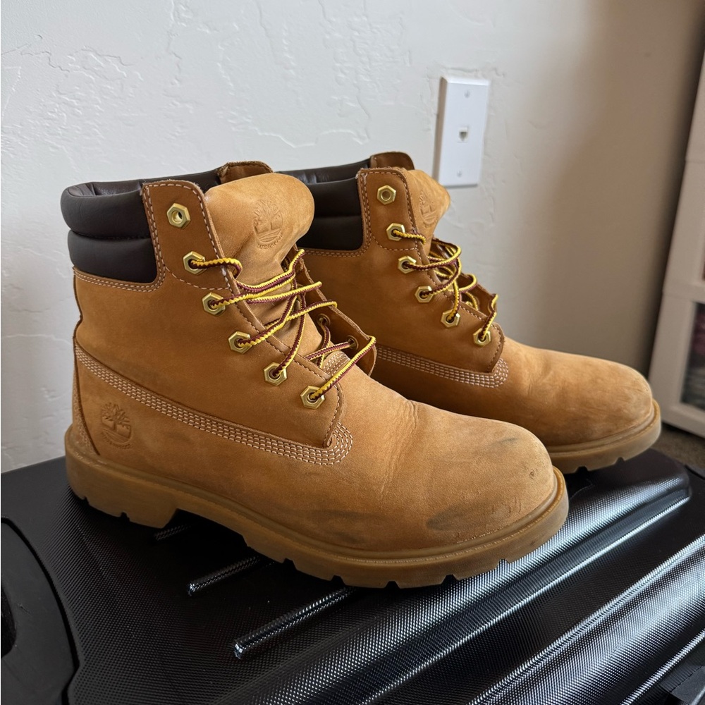 TIMBERLAND Women’s Linden Woods 6 inch Medium Wide Waterproof Boots - Size 8.5